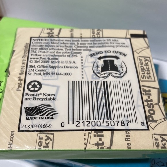 Post It Notes Super Sticky Blue Green 8 Packs - Picture 3 of 12